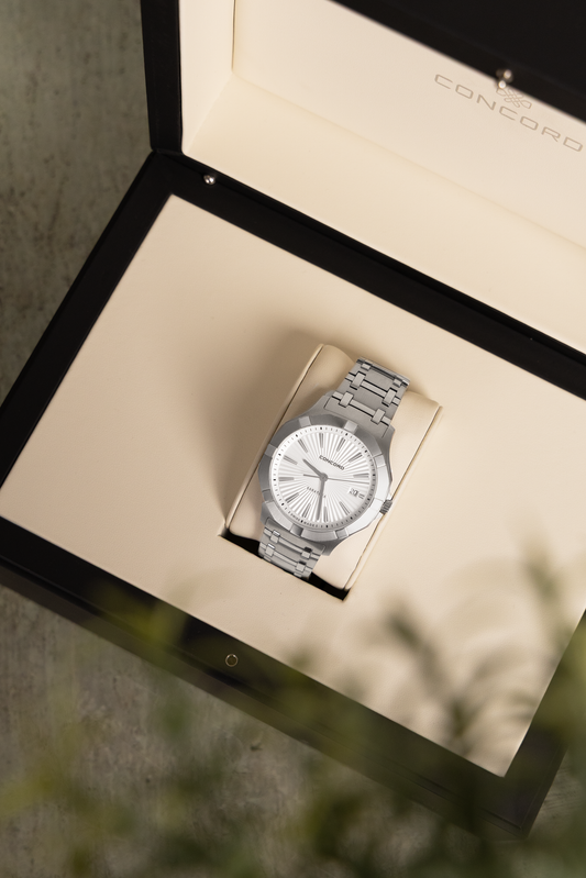 Concord Saratoga Stainless Steel Watch 40mm