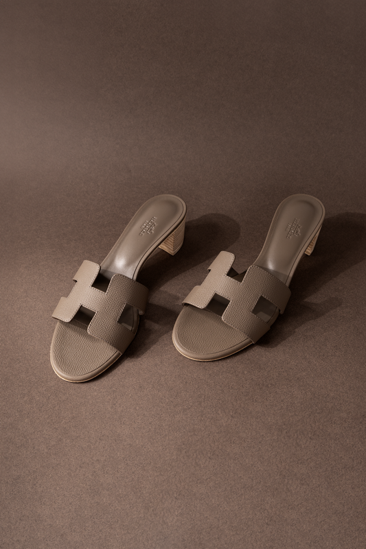 Hermès Oasis Etoupe Sandals