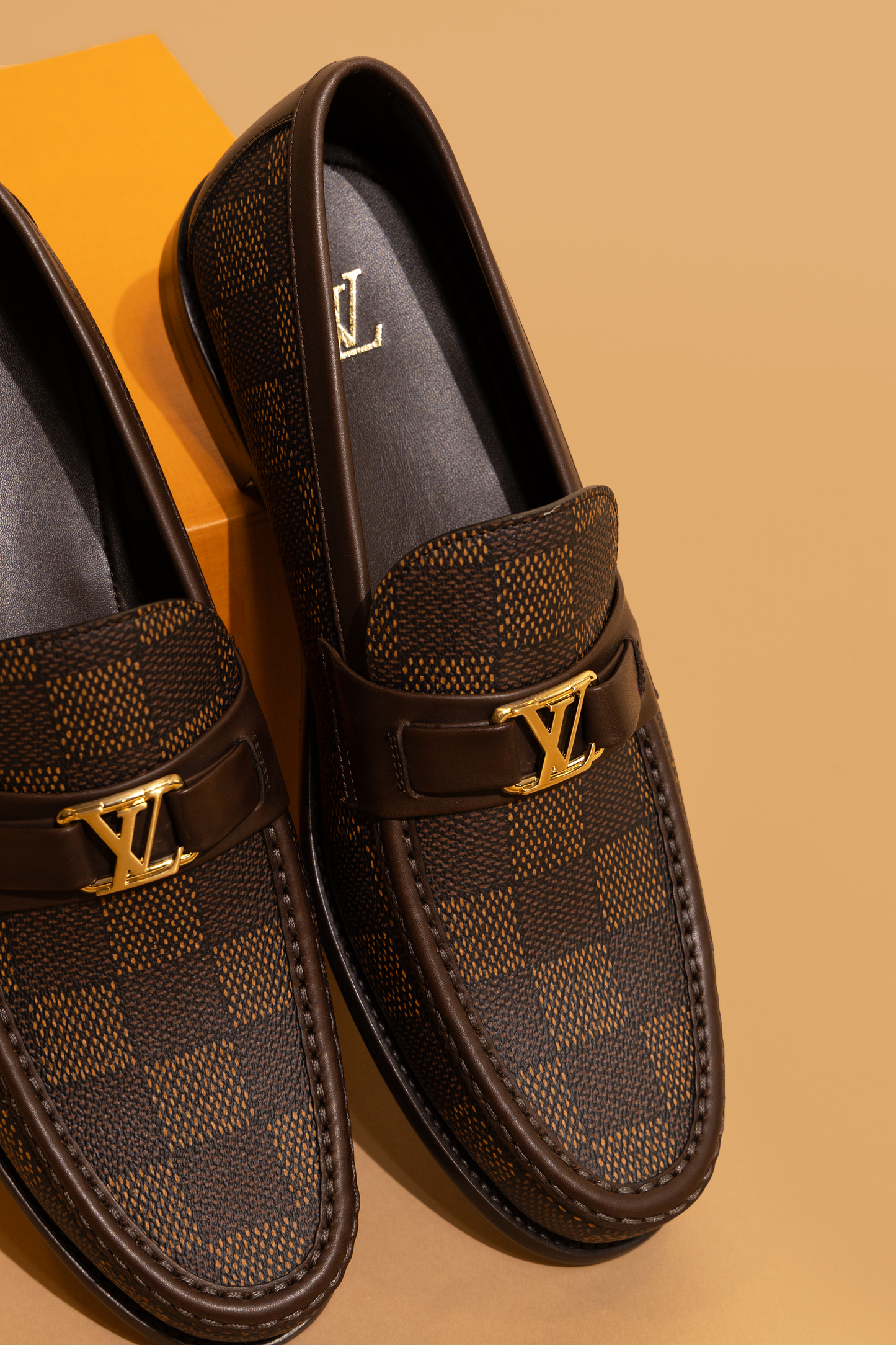 Louis Vuitton Major Loafers in Ebene