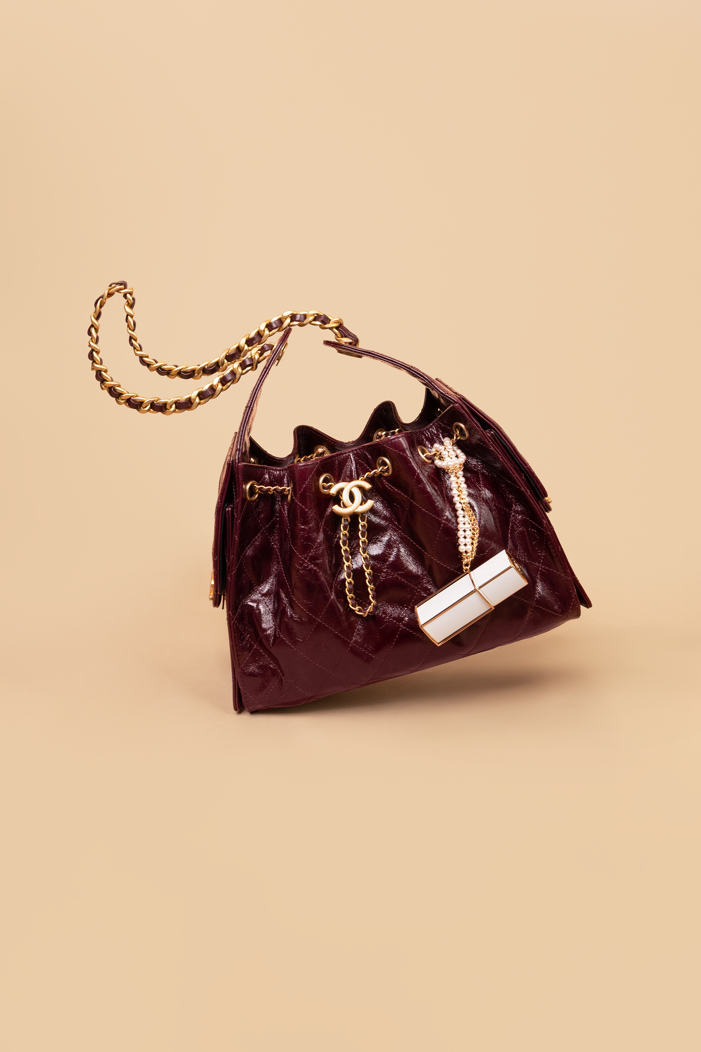 Chanel 25 Hobo Bag Shiny Crumpled Calfskin & Gold-Tone Metal in Burgundy