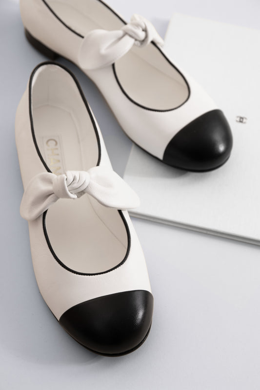 Chanel - Mary Janes in White