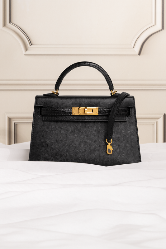 Hermès Mini Kelly Touch in Black with GHW
