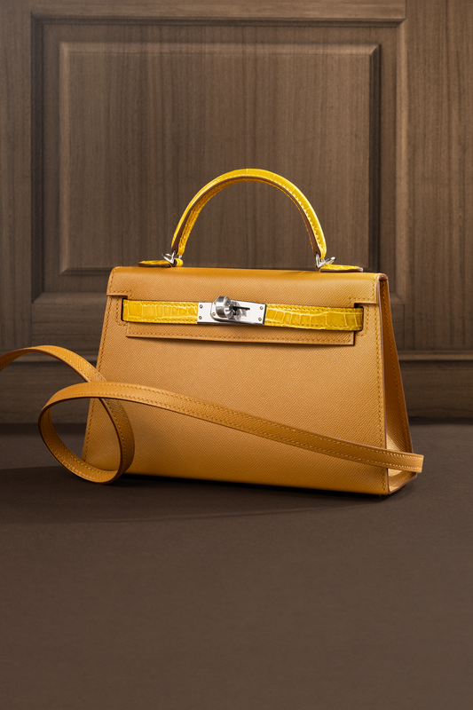 Hermès Mini Kelly 20 Touch Shiny Alligator Epsom in Sesame/Jaune Ambre PHW