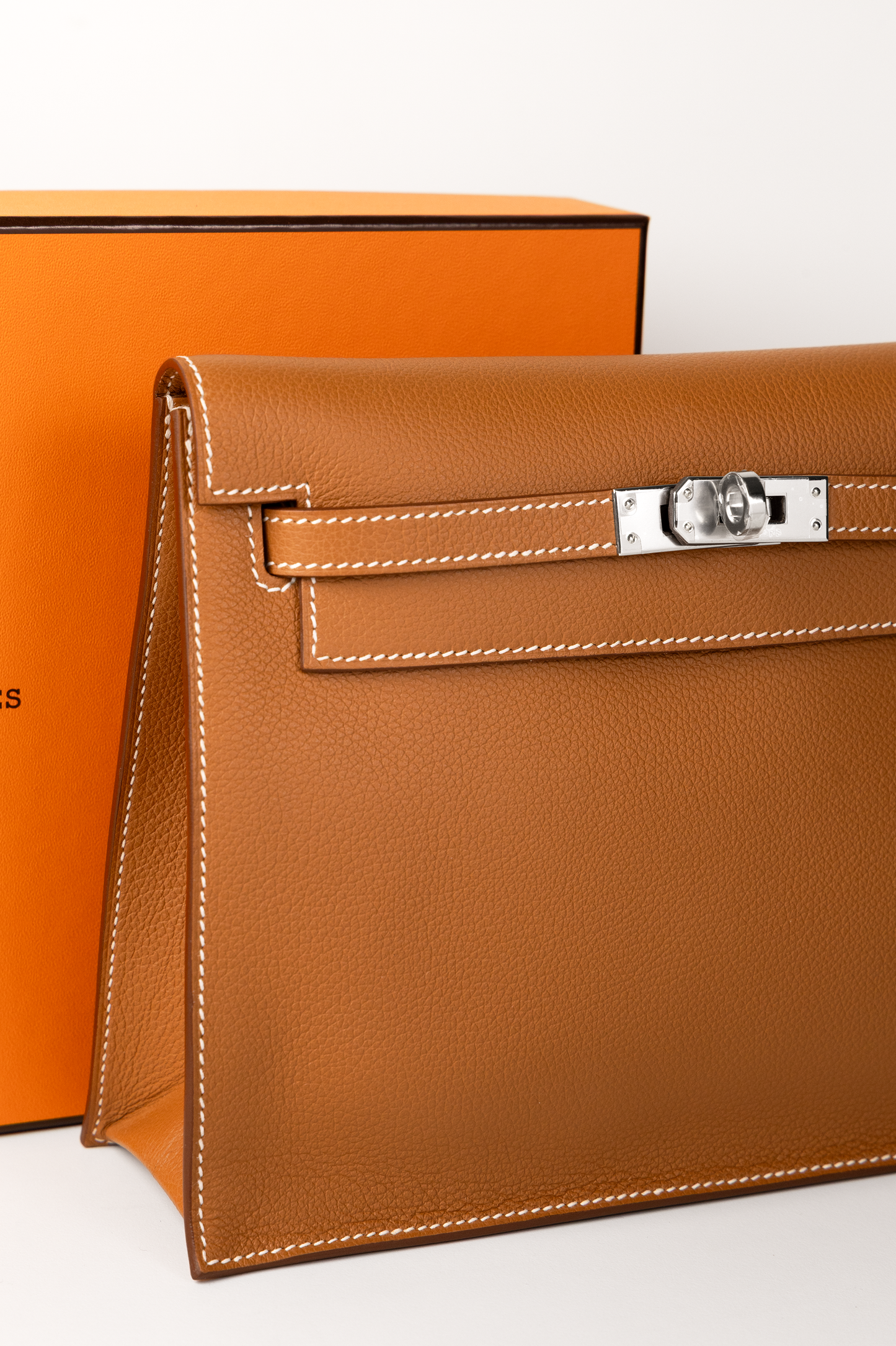 Hermès Kelly Danse Evercolor in Gold PHW