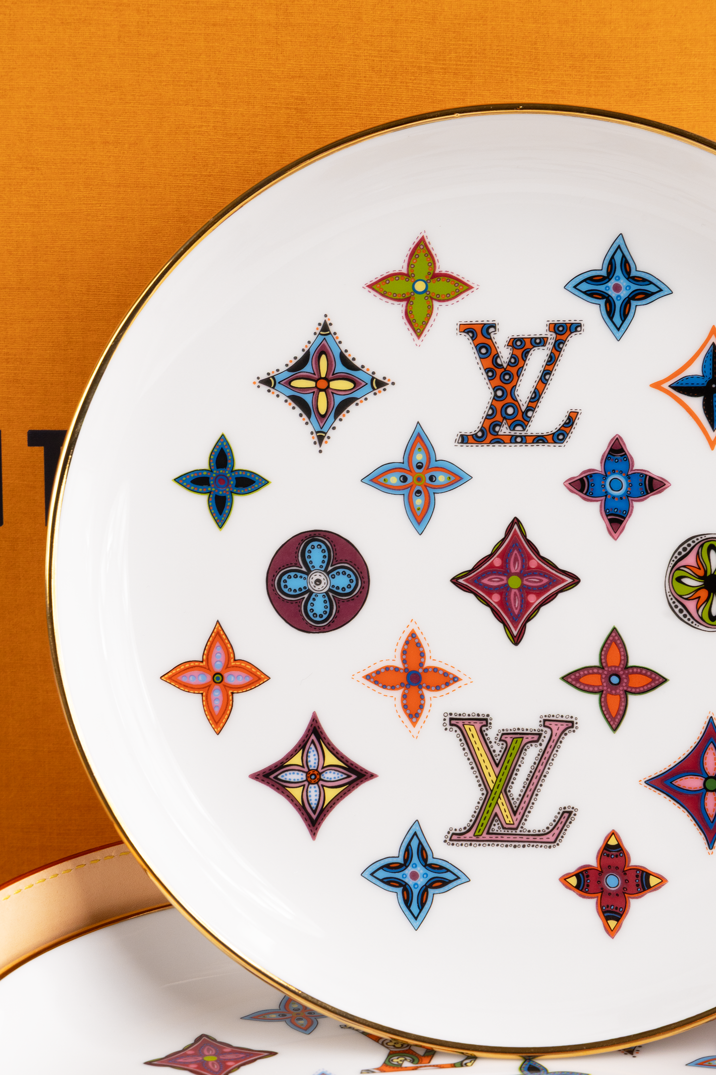 Louis Vuitton Valentine's Day Monogram Plates Set