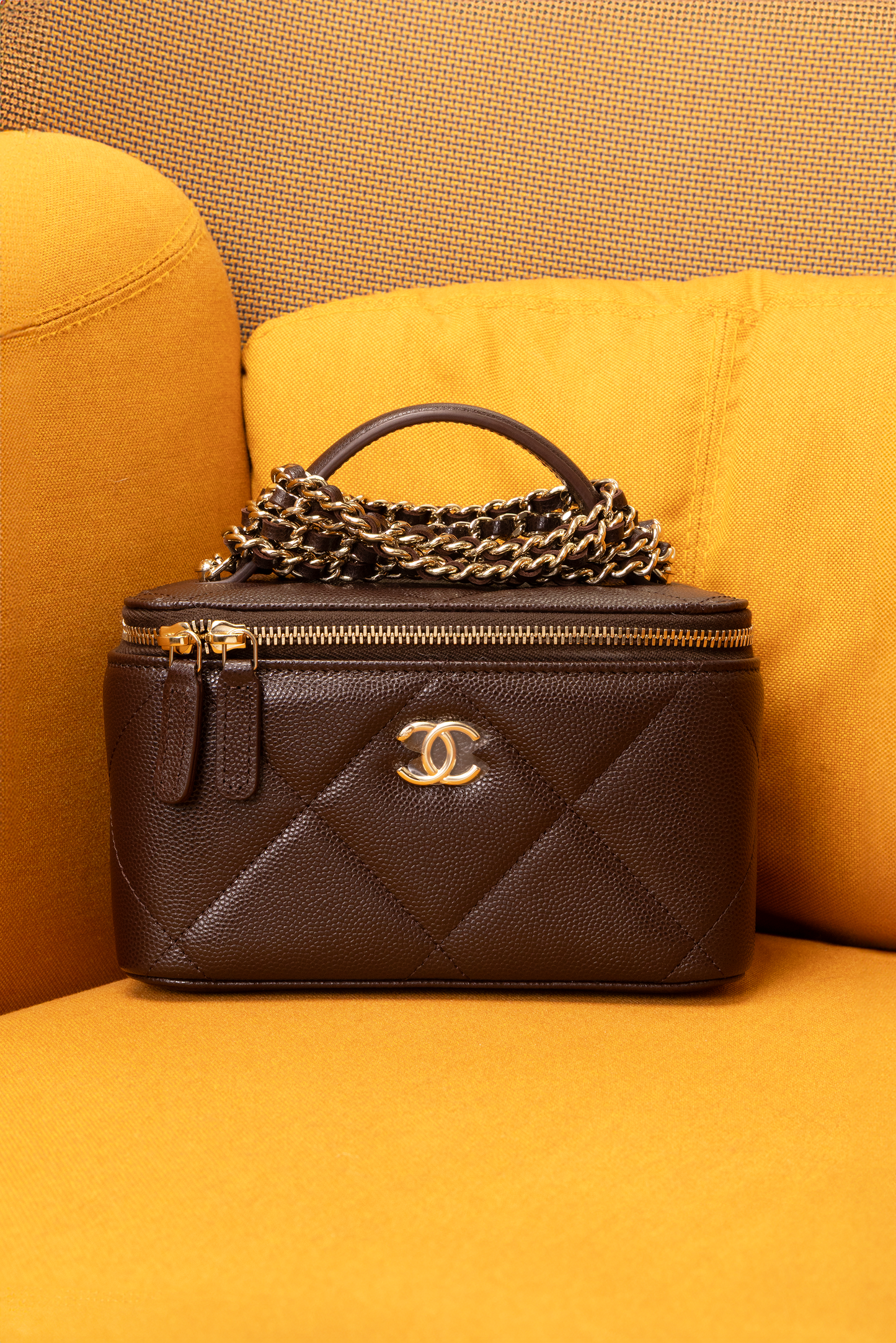 Chanel Vanity Case Caviar with Chain in Dark Brown