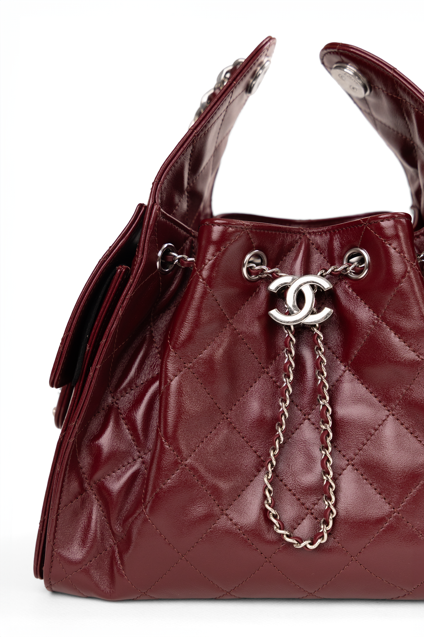 Chanel Small Hobo 25 Bag Shiny Lambskin in Burgundy