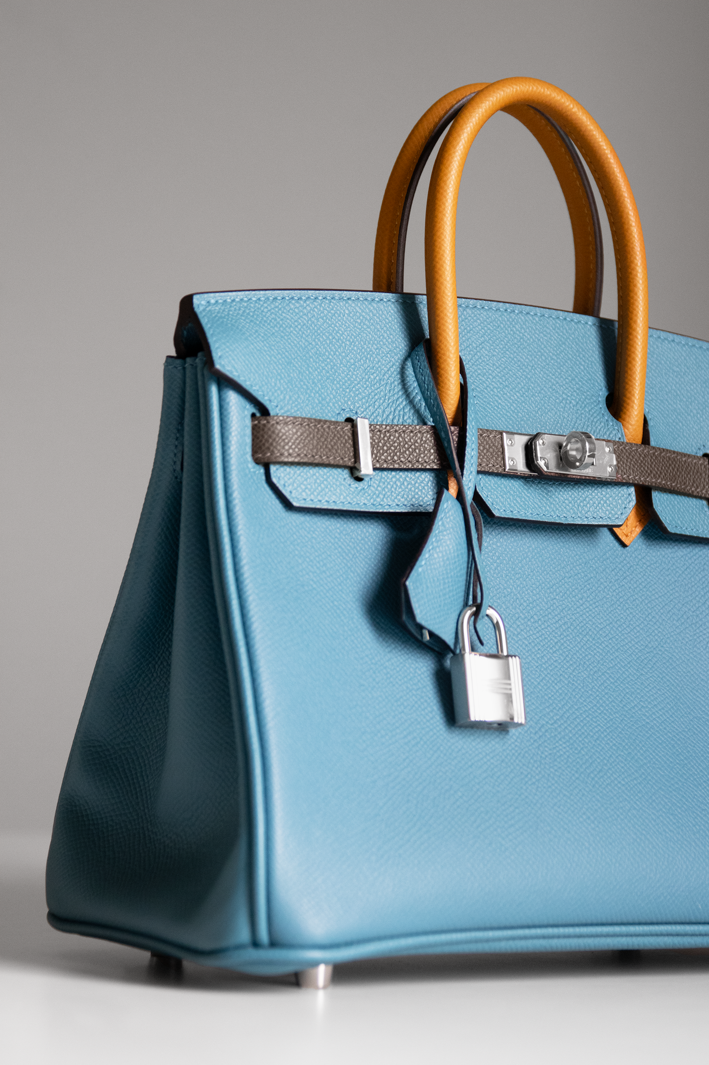 Hermès Birkin 25 Epsom Tricolor in Blue Jean/Sesame/Ecorce PHW
