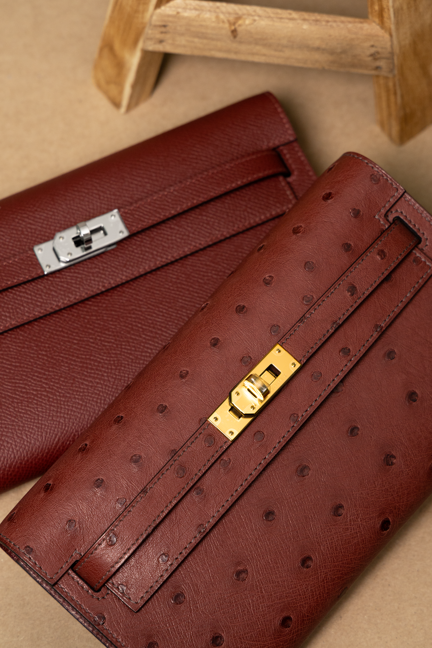 Hermès Kelly Wallet To Go Ostrich & Epsom in Rouge H GHW & PHW