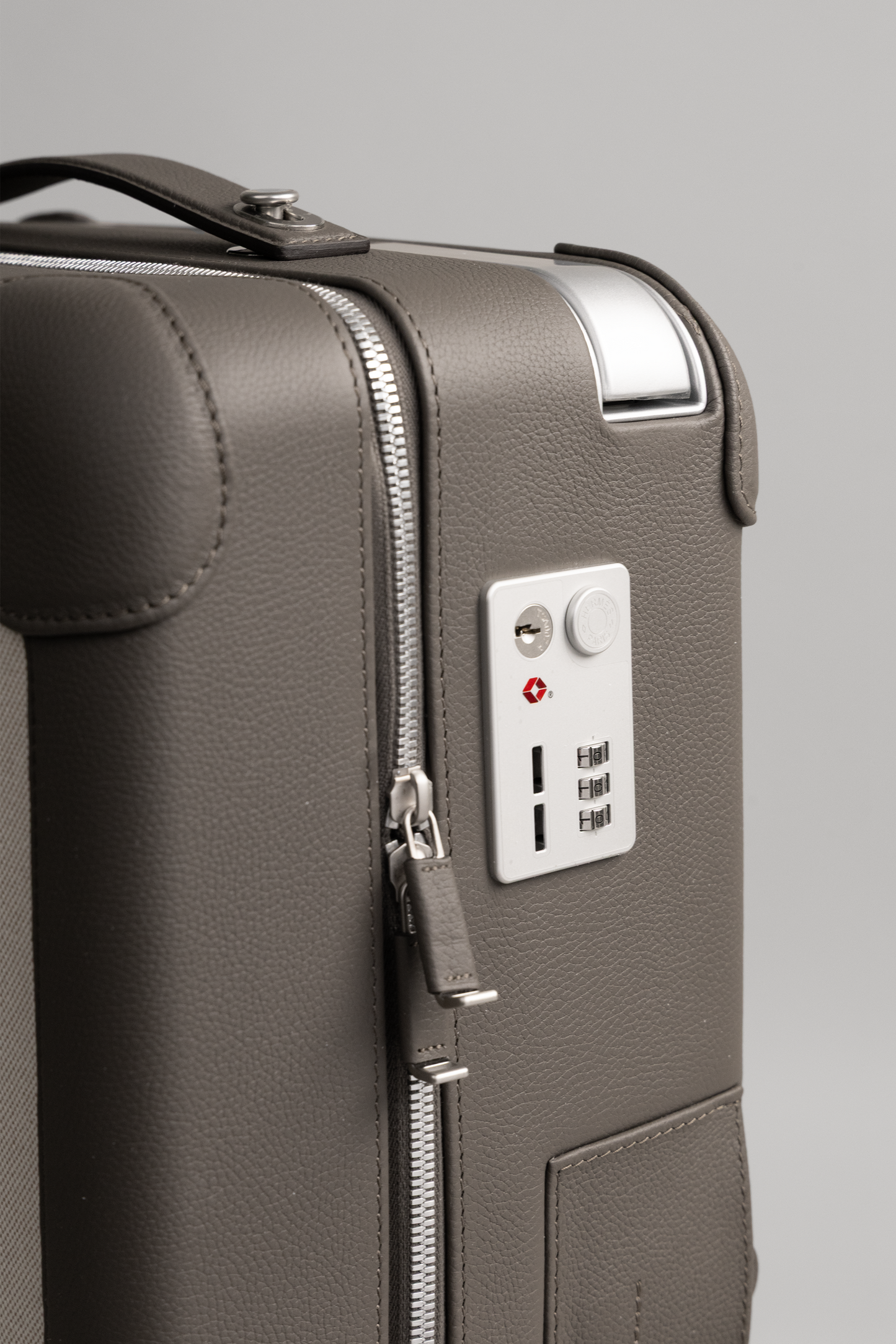 Hermès R.M.S Cabin Suitcase in Étain/Écru/Beige/Noir