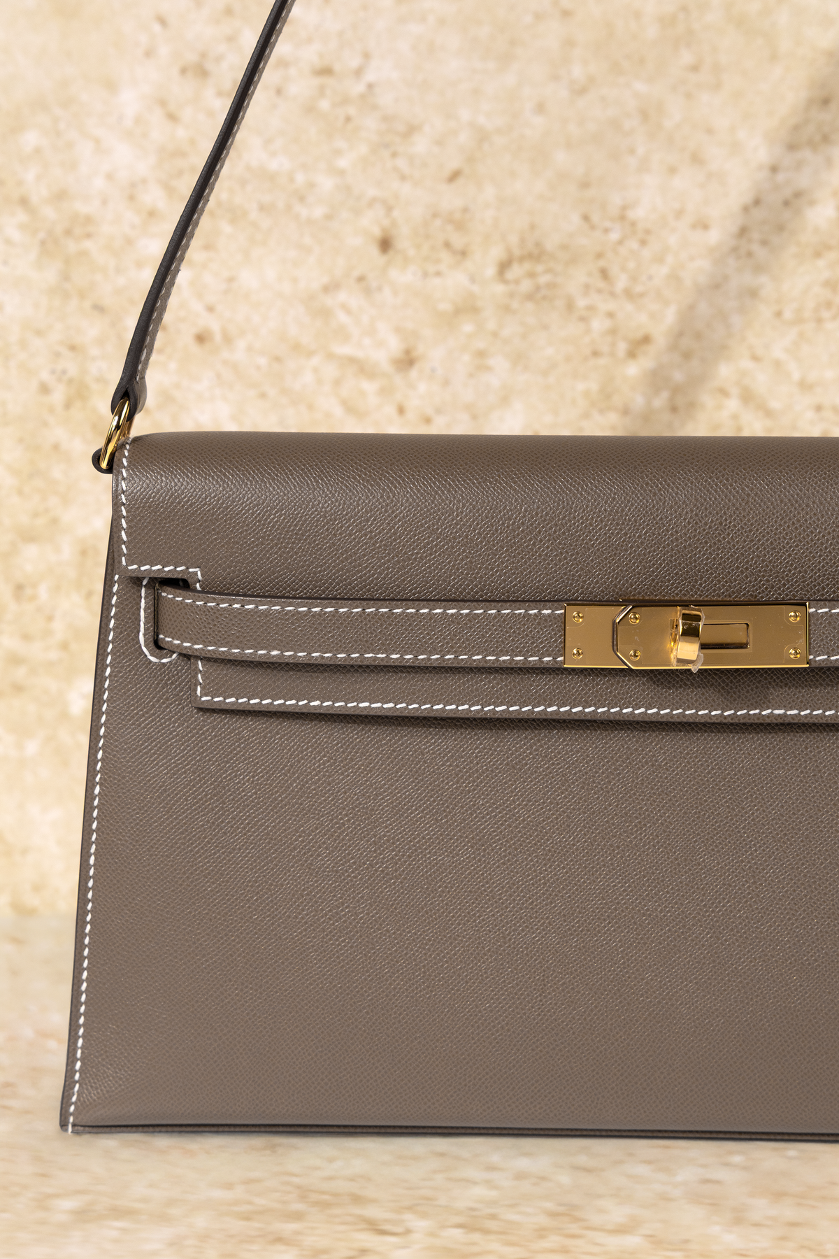 Hermès Kelly Elan Madame Calfskin in Etoupe GHW