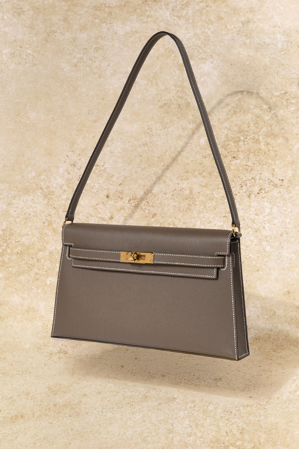 Hermès Kelly Elan Madame Calfskin in Etoupe GHW
