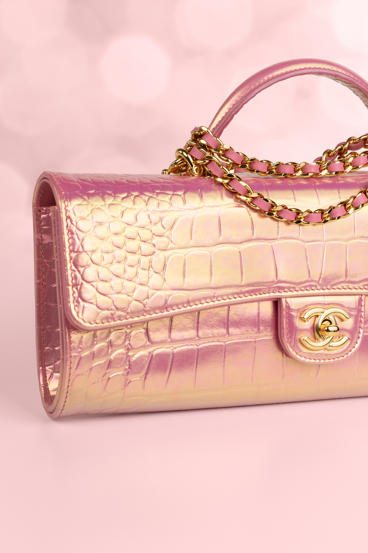 Chanel Crocodile Embossed Clutch with Top Handle & Chain in Pink