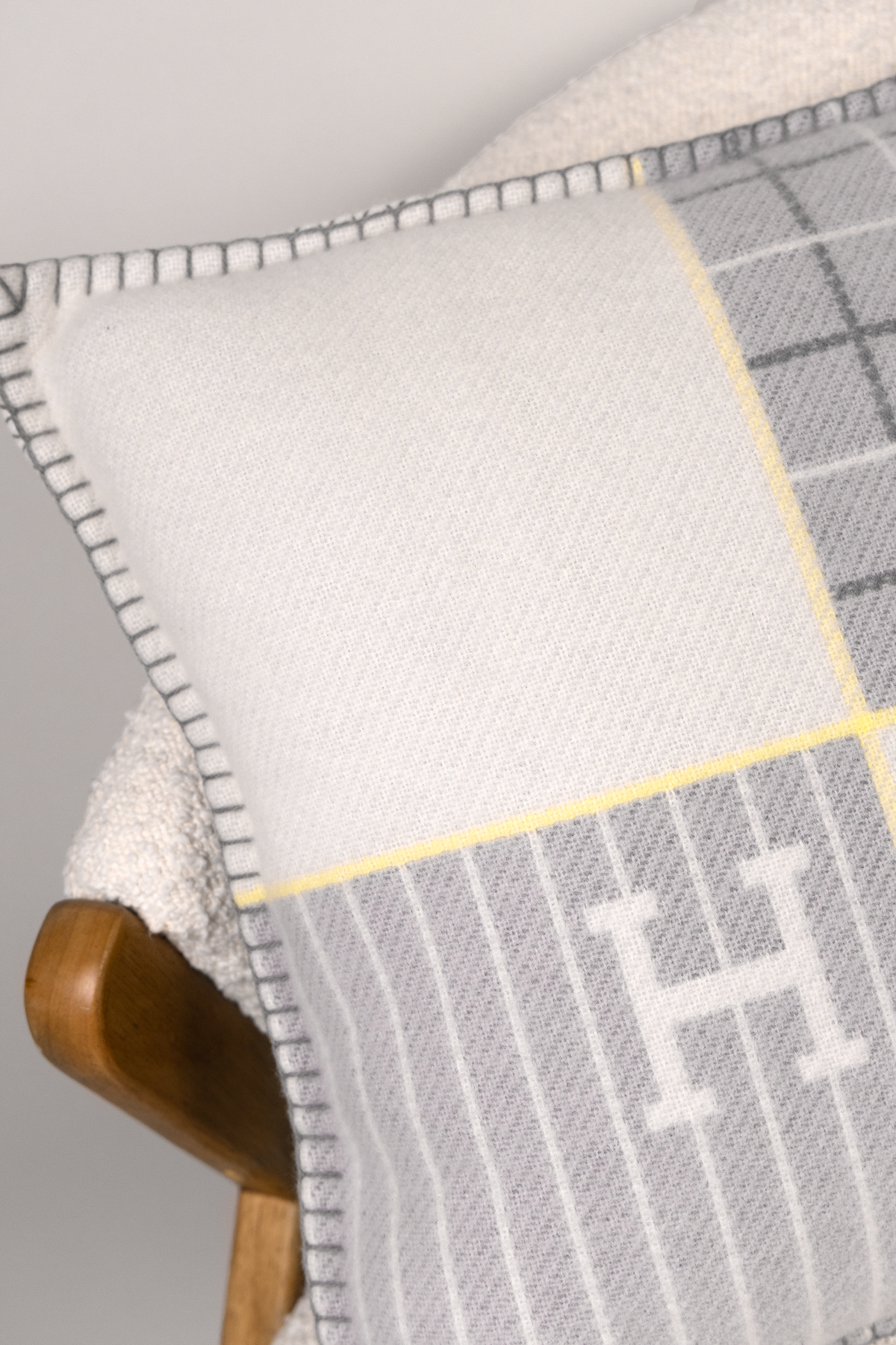 Hermès Avalon Cabriole Pillow & Blanket in Gris Perle