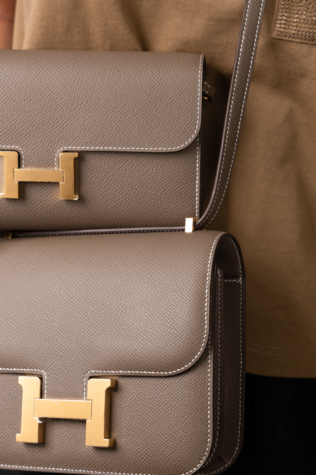 Hermès Constance 18 Epsom & Constance To Go Wallet in Etoupe GHW