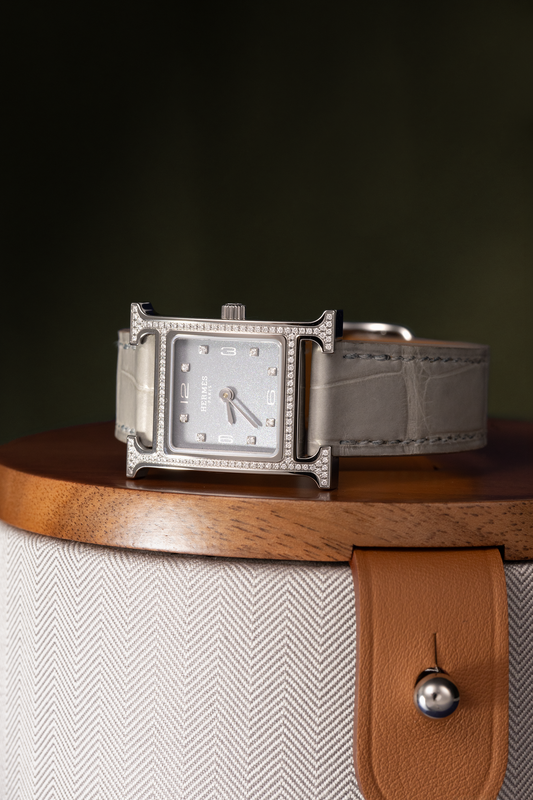 Hermès Heure Watch in Diamond-Set Stainless Steel with Gris Alligator Strap
